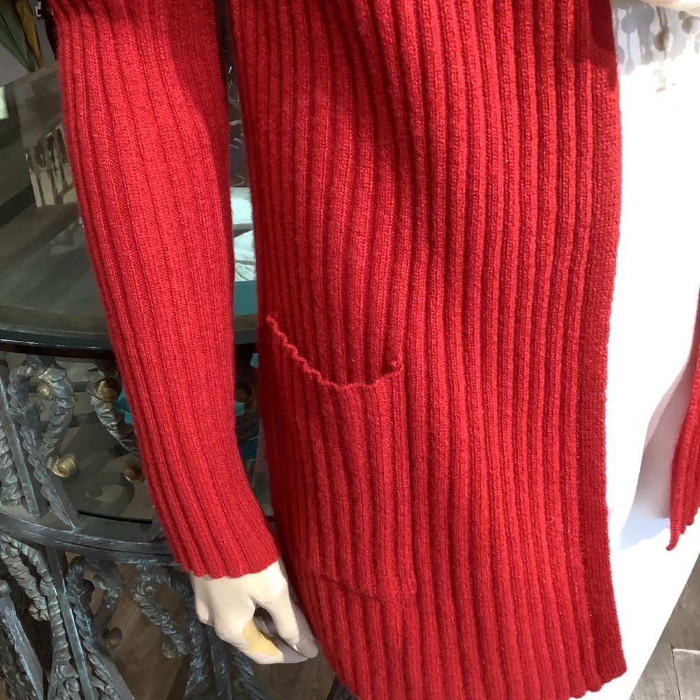 BARCELINO. Gorgeous red 100% cashmere cardigan. FRONT POCKETS. RIBBED CASHMERE - Picture 2 of 8